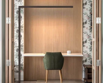 THE SLIDER LIGHT IN A FLOOR AND DESK LAMP