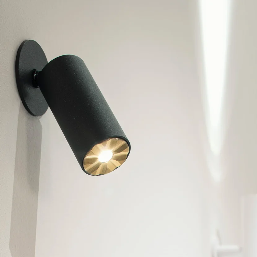studio-collection-light-and-building-2024-fair-prolicht-1