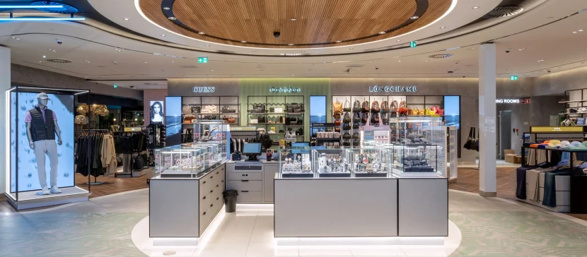 dutyfree-faro-einkaufszentrum-retail-scchienenstrahler-verkaufsbereich-imagine-centriq-mechaniq