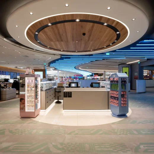 dutyfree-faro-einkaufszentrum-retail-spotstrahler-verkaufsbereich-imagine-centriq-mechaniq