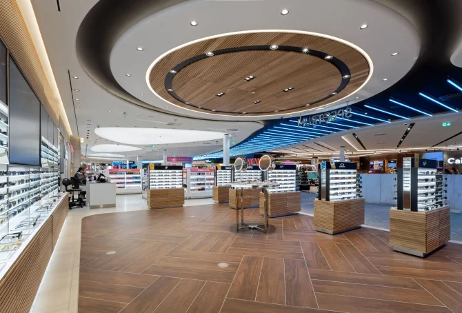dutyfree-faro-einkaufszentrum-retail-spotstrahler-verkaufsbereich-mechaniq-imagine-centriq