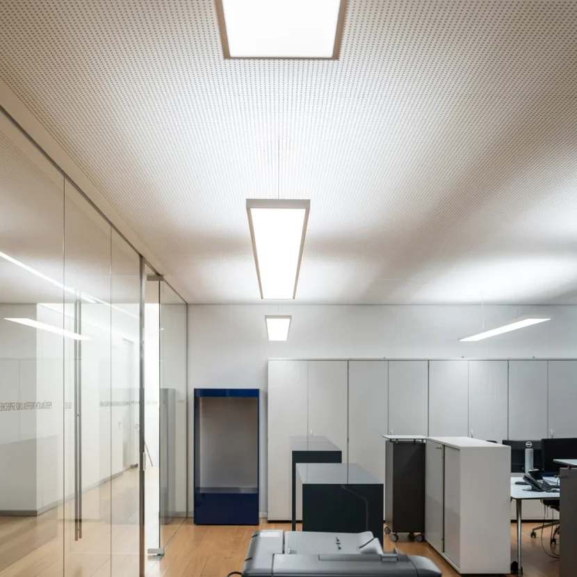 office-buero-arbeitsplatz-beleuchtung-leuchte-hadi