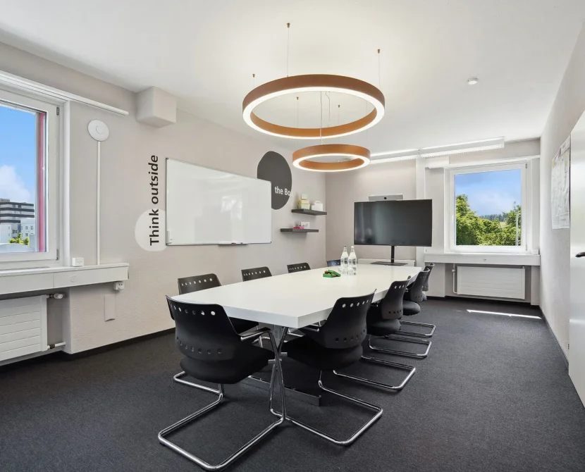 office-buero-arbeitsplatz-besprechungsraum-buerogebaeude-pendelleuchte-glorious