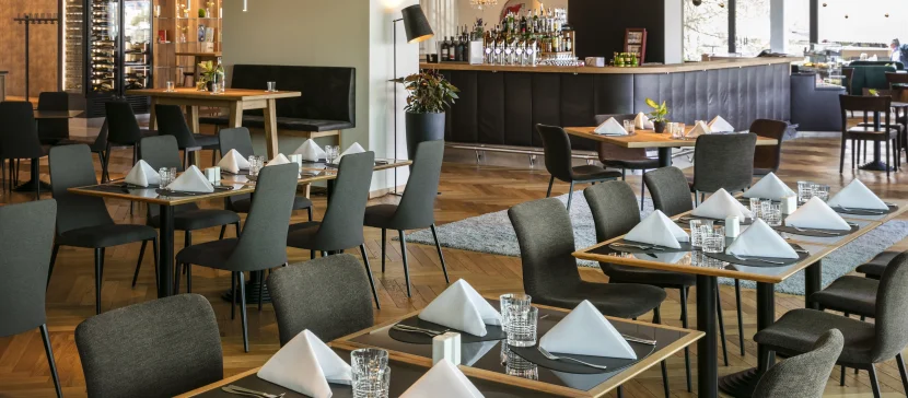 pro_arcotel-hotels-resorts_lokal-uferei_r0a8052