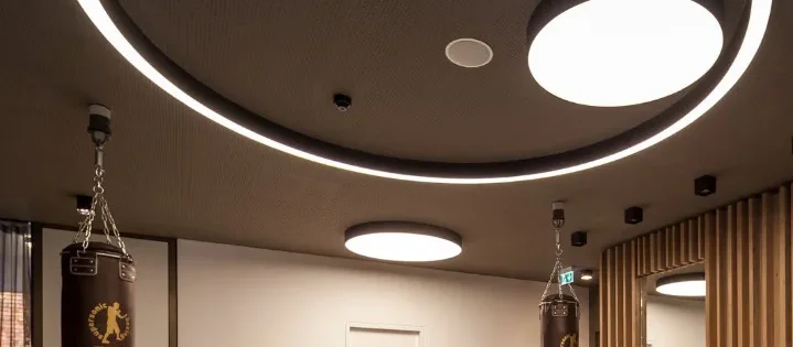 prolicht_glorious_sign_02_m_elements_eschborn_2015