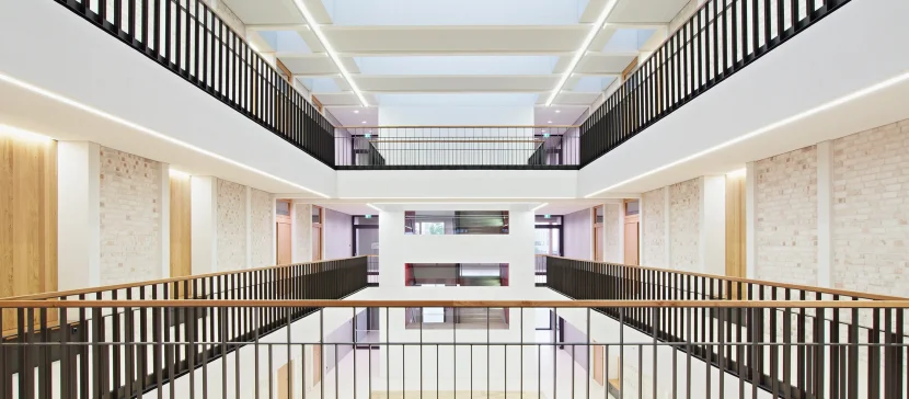 prolicht_gymnasiumriedberg_frankfurt_germany_gallery_hero