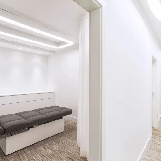 prolicht_super-g_sl_quantum_barbaspot_women_lounge_hamburg_2015