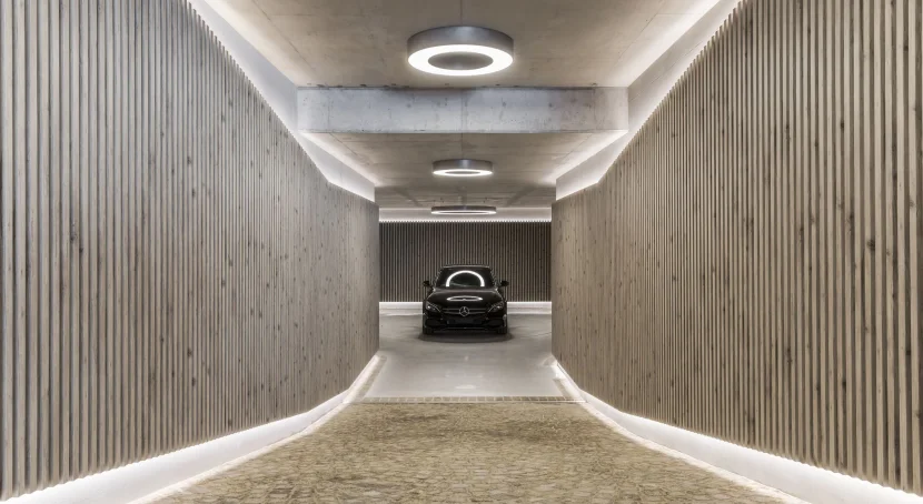pro_residentialgarage_2_hero