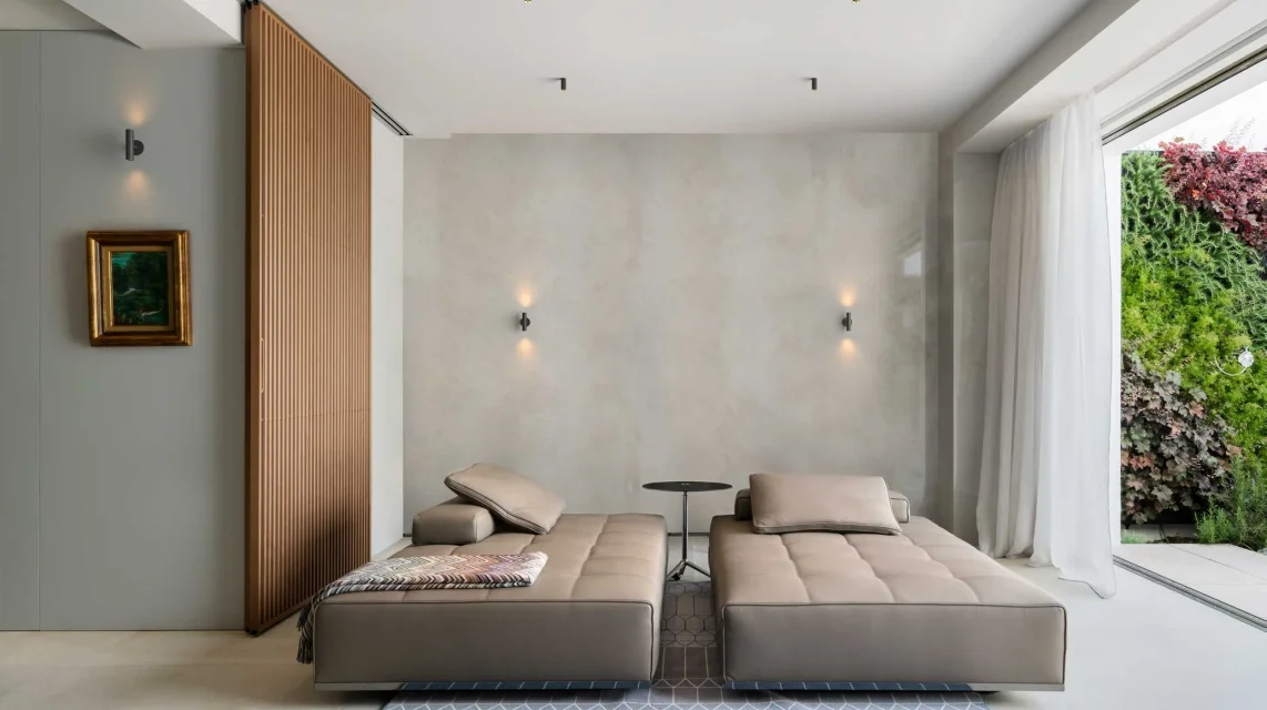 studio-collection-invader-wandleuchte-indirekt-direkt-up-and-down-lights-deckenleuchte-wohnzimmer